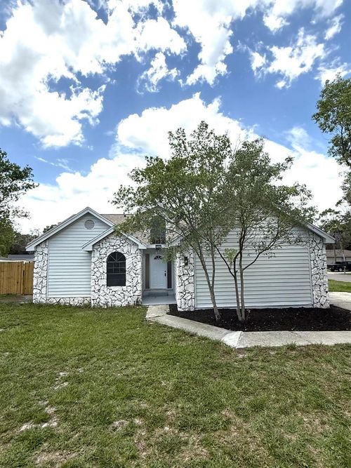 23220 Shining Star Dr, Land O' Lakes, FL, 34639-6136 | Card Image