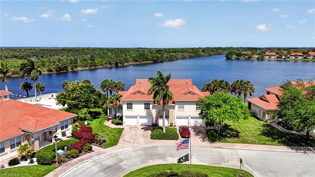 Residential in NAPLES 5