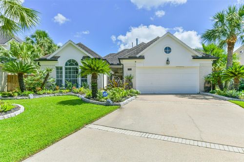 102 Del Mar St, Kemah, TX, 77565-2169 | Card Image