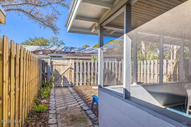 29-4 Parker Ave, House attached with 2 bedrooms, 1 bathrooms and null parking in Lanark Village FL | Image 25