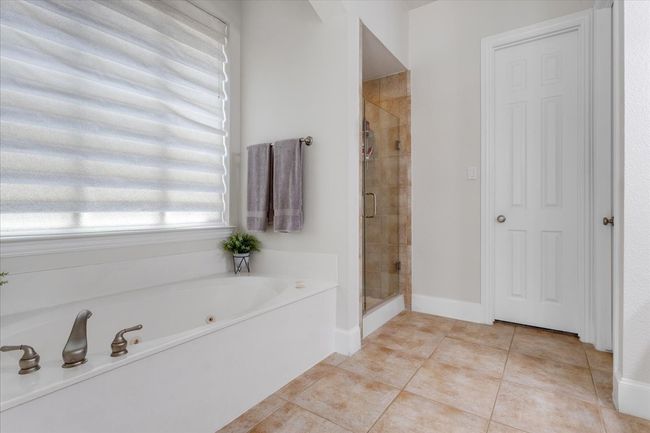 11562 Avondale Dr, House other with 3 bedrooms, 3 bathrooms and null parking in Frisco TX | Image 18