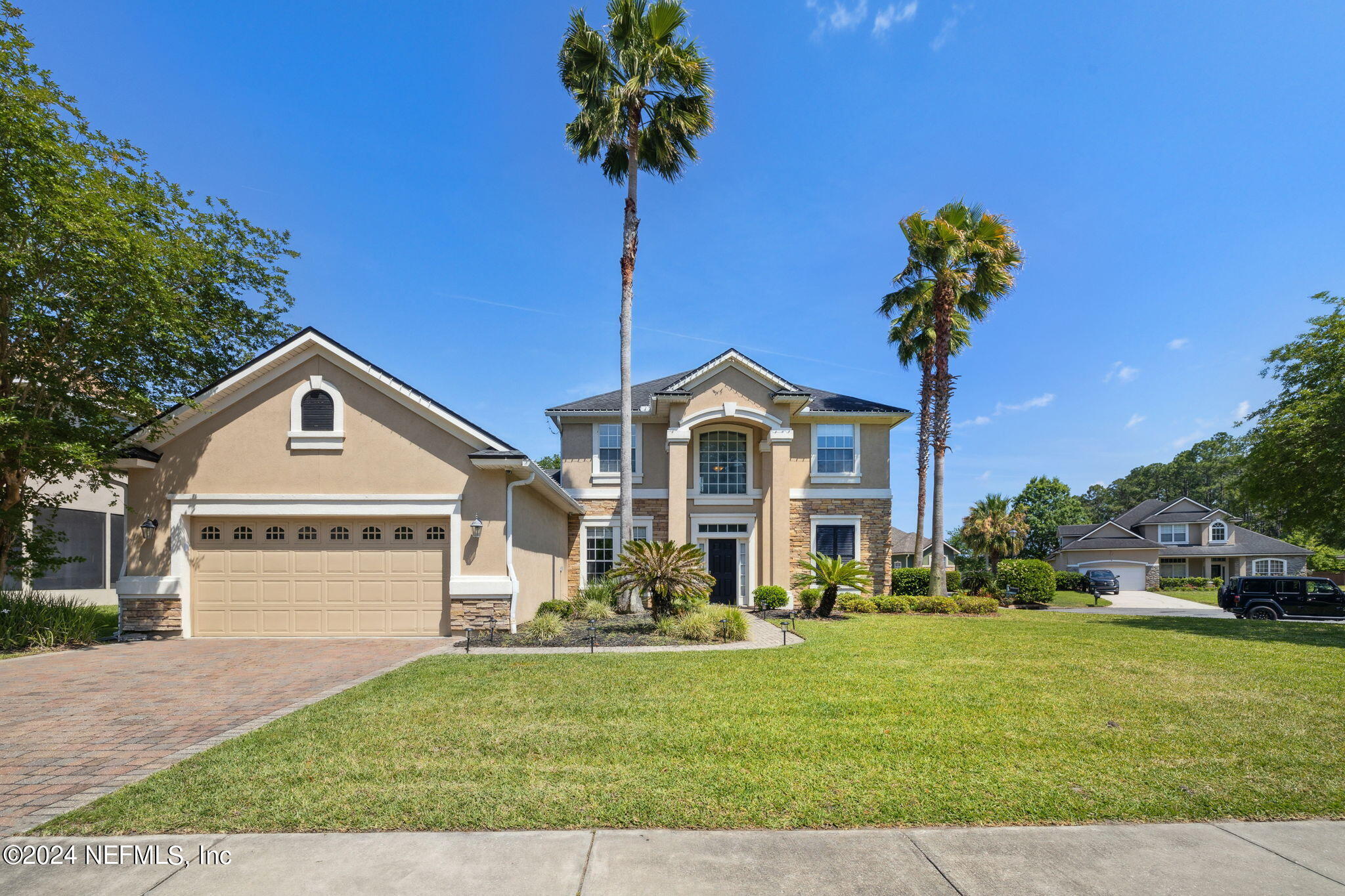 Summer Breeze Dr, Jacksonville, FL 32218