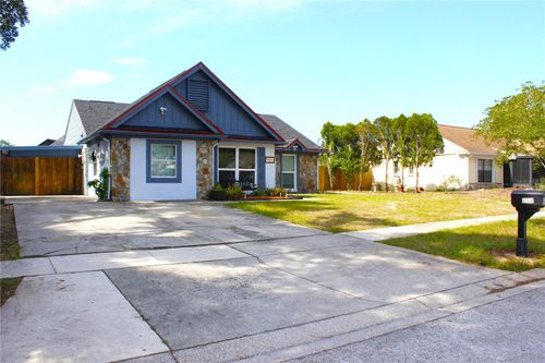 851 Sunridge Point Dr, Seffner, FL, 33584-5905 | Card Image
