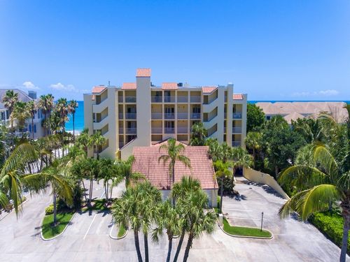 apt-205-1026 Flamevine Ln, Vero Beach, FL, 32963-4911 | Card Image