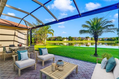 1940 Newmark Cir Sw, Vero Beach, FL, 32968-6711 | Card Image
