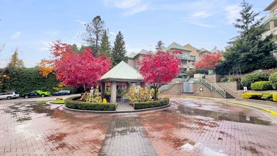 310 - 301 Maude Rd, Condo with 2 bedrooms, 1 bathrooms and 2 parking in Port Moody BC | Image 3