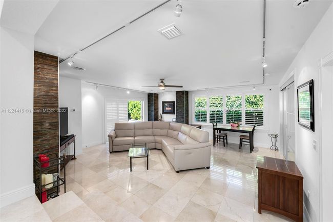 5510 San Vicente St, House other with 3 bedrooms, 3 bathrooms and null parking in Coral Gables FL | Image 10