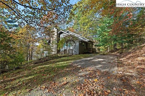 840 Holly Dale Dr, Spruce Pine, NC, 28777 | Card Image