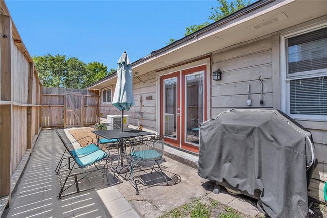 Apt A backyard | Image 21