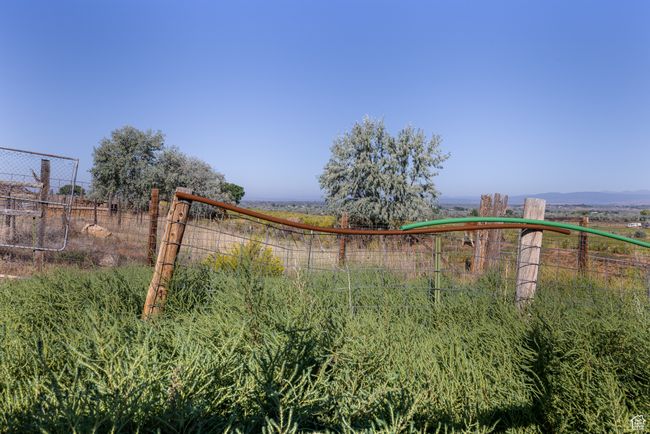 6781 N 9500 E, House other with 4 bedrooms, 3 bathrooms and 10 parking in Lapoint UT | Image 30