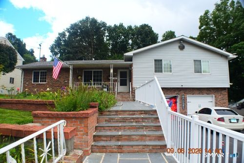 32-32 Garden Hill Circle, Waterbury, CT, 06704 | Card Image