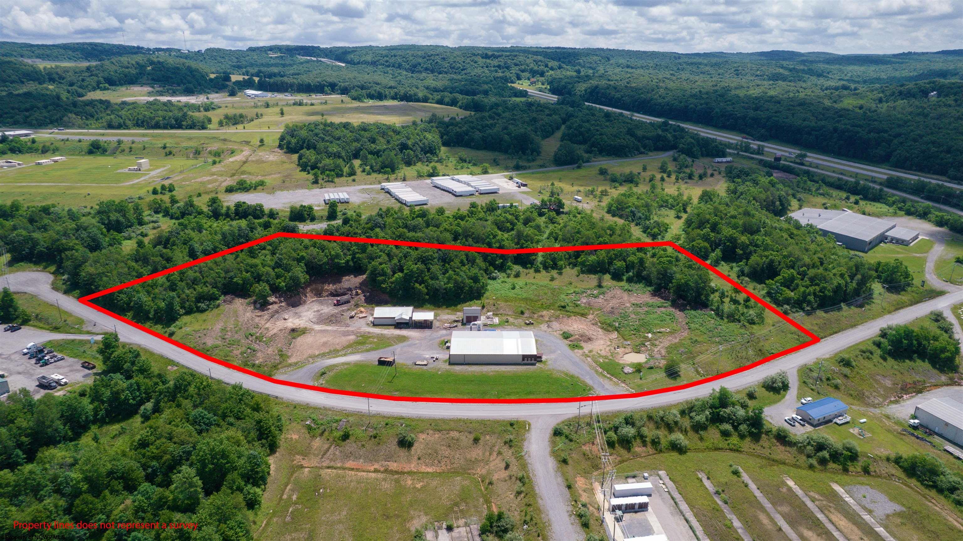 228 Northpointe Dr, Bruceton Mills, WV 26525