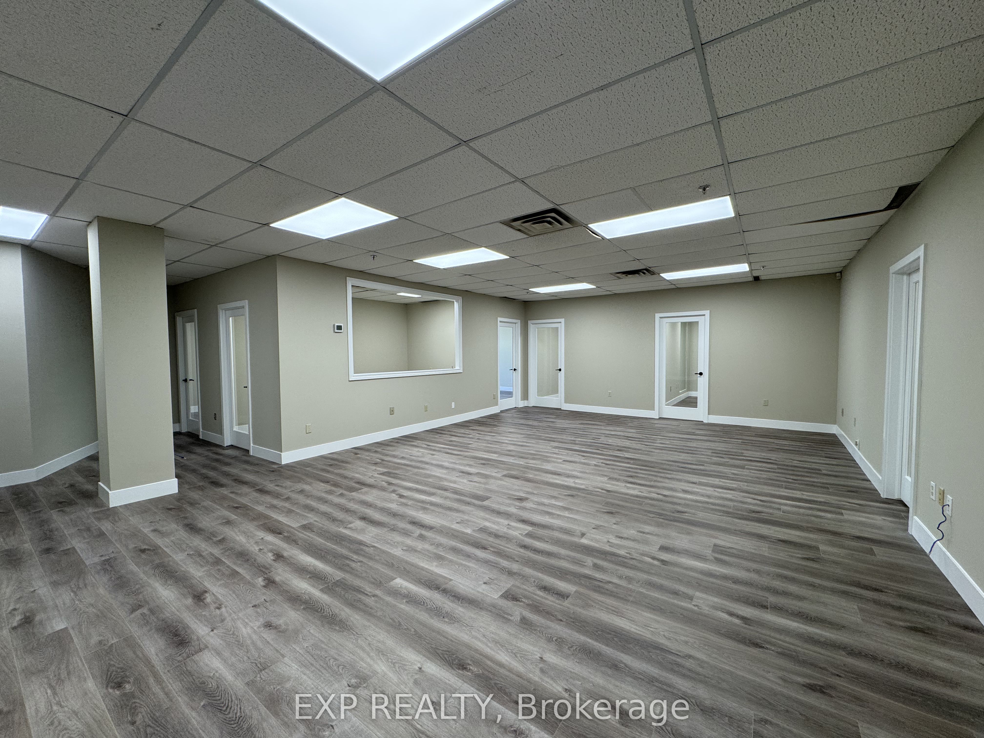 Commercial Lease in London North 2