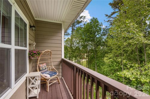 303-124 Foxden Dr, Fletcher, NC, 28732-5666 | Card Image