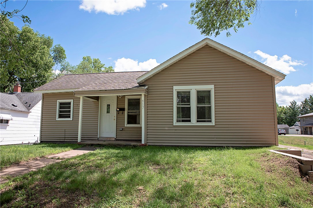 Lakeside Ave, Eau Claire, WI 54703