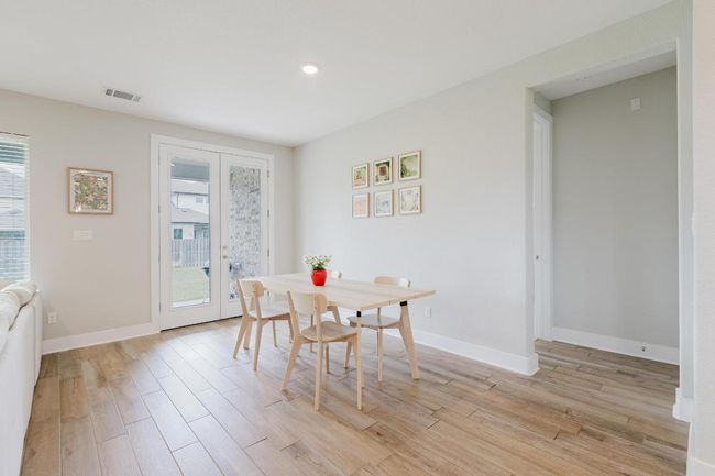 Dining area off kitchen | Image 7