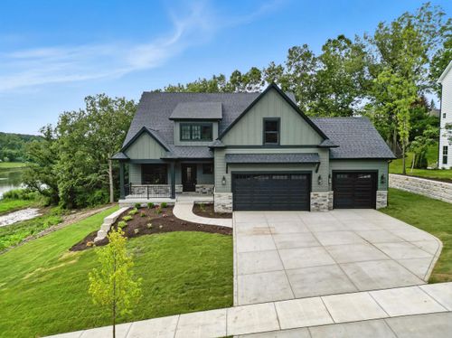 908 Mary Ellen Dr, Crown Point, IN, 46307-8998 | Card Image