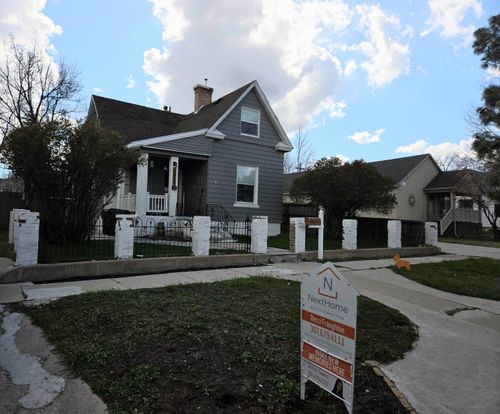 1425 Center St, Evanston, WY, 82930-3357 | Card Image