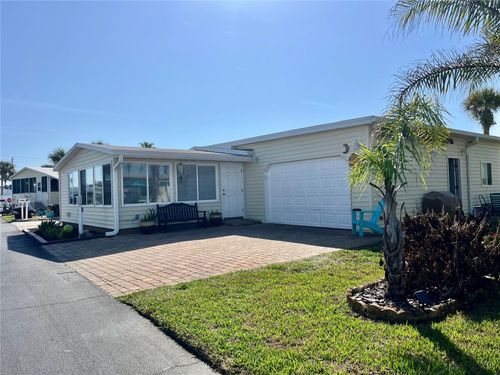 98 Merrimac Dr, Flagler Beach, FL, 32136-2722 | Card Image