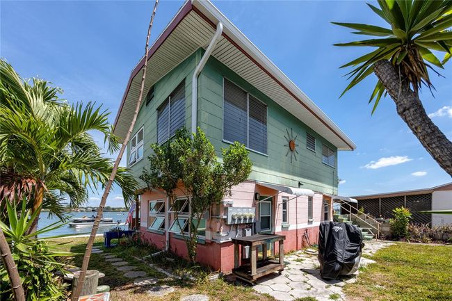 766 182 Nd Ave E, House other with 2 bedrooms, 4 bathrooms and null parking in REDINGTON SHORES FL | Image 18