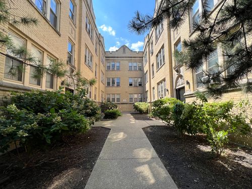 3-2414 N Kilbourn Ave, Chicago, IL, 60639-2280 | Card Image