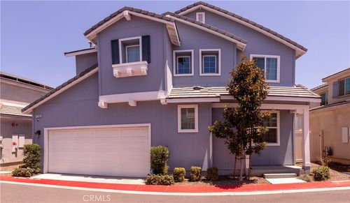 1766 Park Place Ln, Riverside, CA, 92501-4340 | Card Image