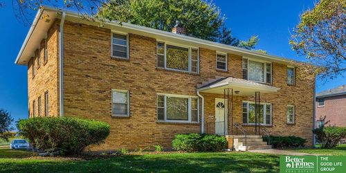 3752 S 82nd St, Omaha, NE, 68124-4081 | Card Image