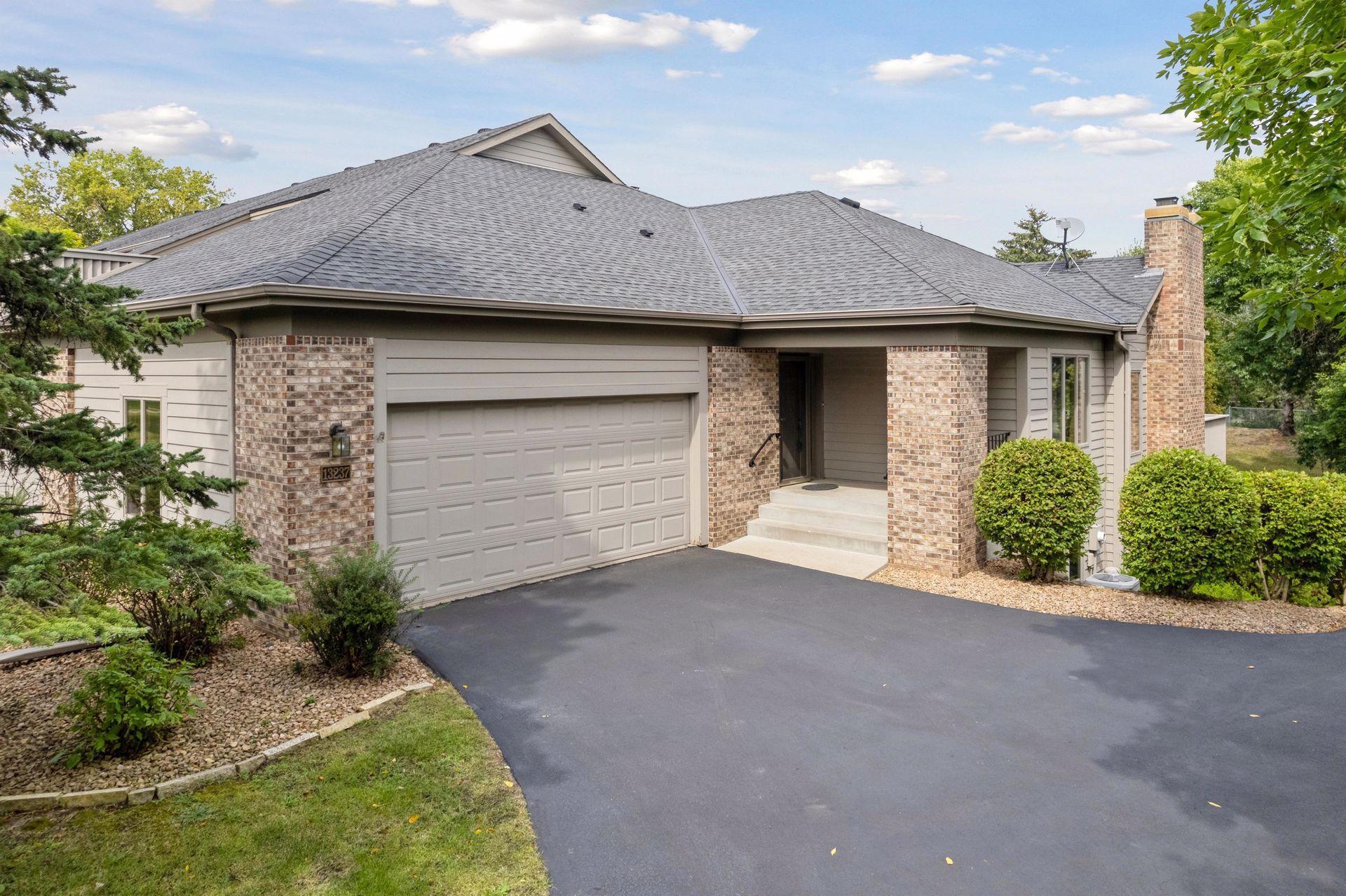 Kerry Ln, Eden Prairie, MN 55346
