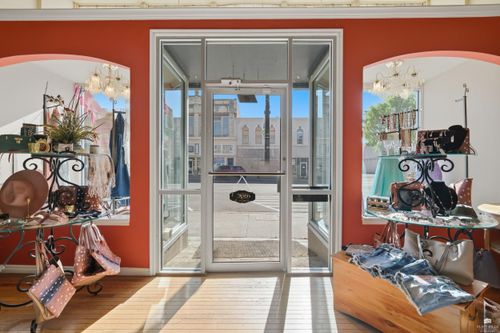 618 N Washington St, Junction City, KS, 66441-2920 | Card Image