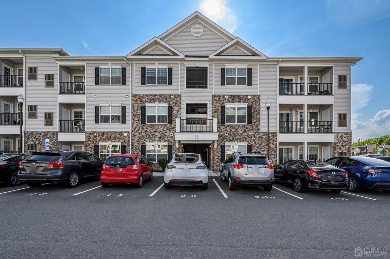 Stiller Ln, Jamesburg, NJ 08831
