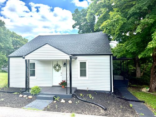 11625 Paint Lick Spur, Paint Lick, KY, 40461-8371 | Card Image