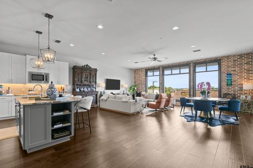 unit-7-2981 Crest Ridge Dr, Tyler, TX, 75703-0734 | Card Image