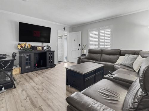 apt-1901-2270 Ne 68th St, Fort Lauderdale, FL, 33308-1218 | Card Image