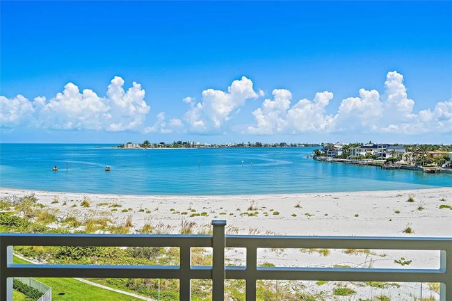 505 - 650 Collany Rd, Condo with 3 bedrooms, 4 bathrooms and null parking in Tierra Verde FL | Image 24