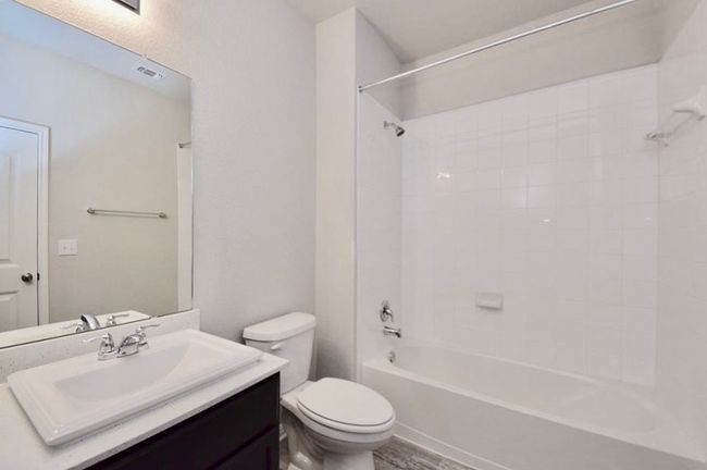 UNIT-5 - 1701 Logan Dr, Townhouse with 3 bedrooms, 2 bathrooms and 4 parking in Round Rock TX | Image 19