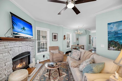 apt-f-118 Congress St, Charleston, SC, 29403-4454 | Card Image
