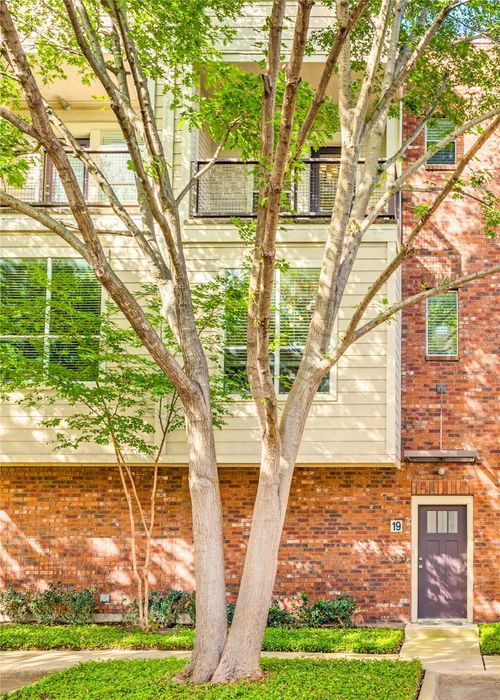 apt-19-4315 Holland Ave, Dallas, TX, 75219-2845 | Card Image
