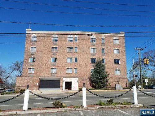 399 11th St, Palisades Park, NJ, 07650-2200 | Card Image