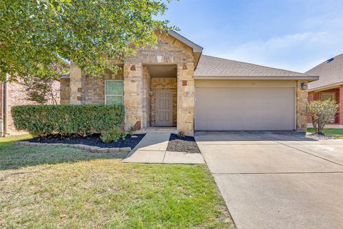 2208 Cavalry Dr, Fort Worth, TX, 76177-7251 | Card Image