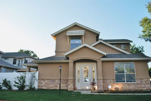 12800 Venice Ln, Austin, TX, 78750-1472 | Card Image