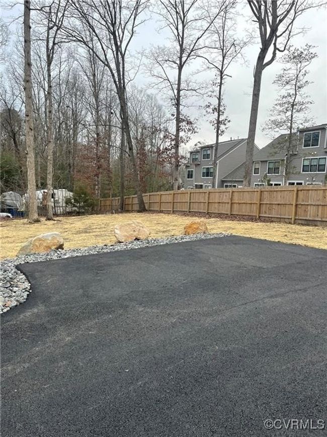 View of yard | Image 6