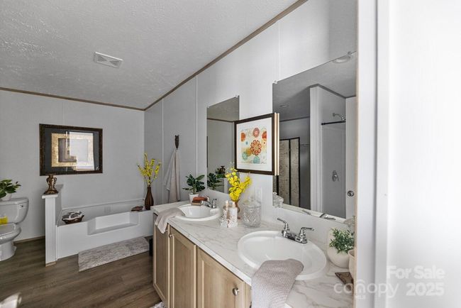 Primary Bath | Image 24