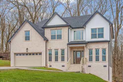 907 Douglas Ln, Clarksville, TN, 37043-2515 | Card Image