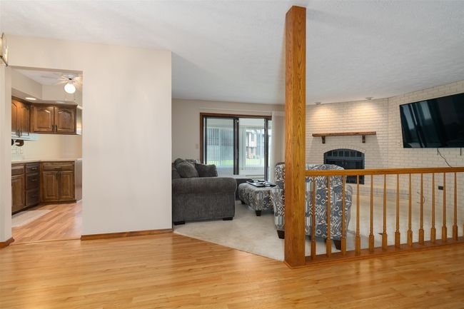 D1 - 201 Carol Ct, Condo with 2 bedrooms, 2 bathrooms and 1 parking in Pontiac IL | Image 4