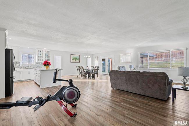 9 Timbercrest Dr, House other with 3 bedrooms, 2 bathrooms and null parking in Sherman IL | Image 10