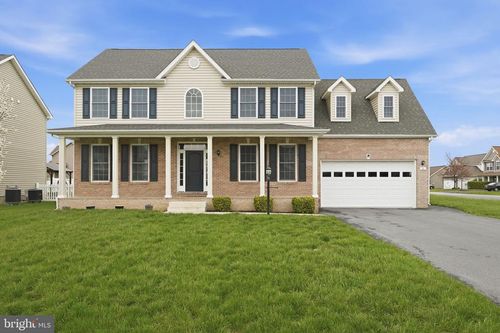 16 Azera Dr, INWOOD, WV, 25428-1317 | Card Image