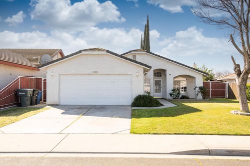 2300 Park East Drive, Modesto, CA, 95351 | Card Image