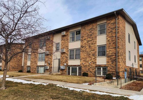 apt-j-508 Commercial St, La Porte City, IA, 50651-1252 | Card Image