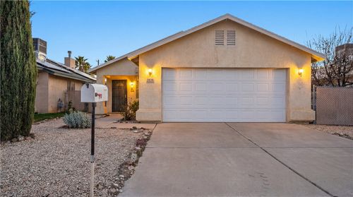 2628 Valentine Avenue, Kingman, AZ, 86401 | Card Image