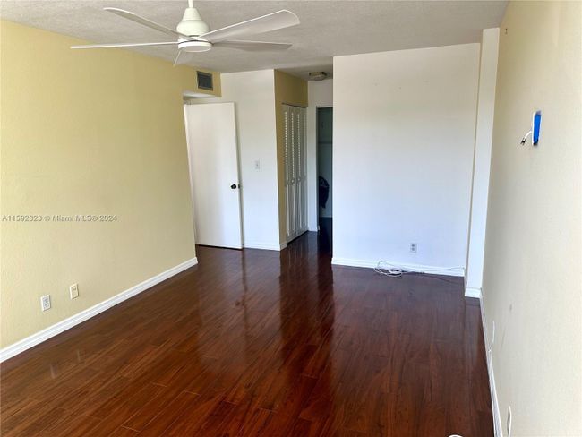 203 - 2771 Taft St, Condo with 2 bedrooms, 2 bathrooms and null parking in Hollywood FL | Image 10